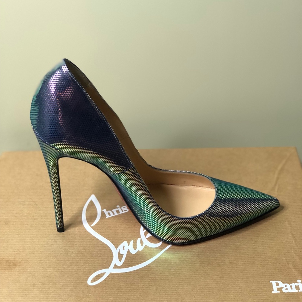 Christian Louboutin So Kate Scarabe Leather Pumps